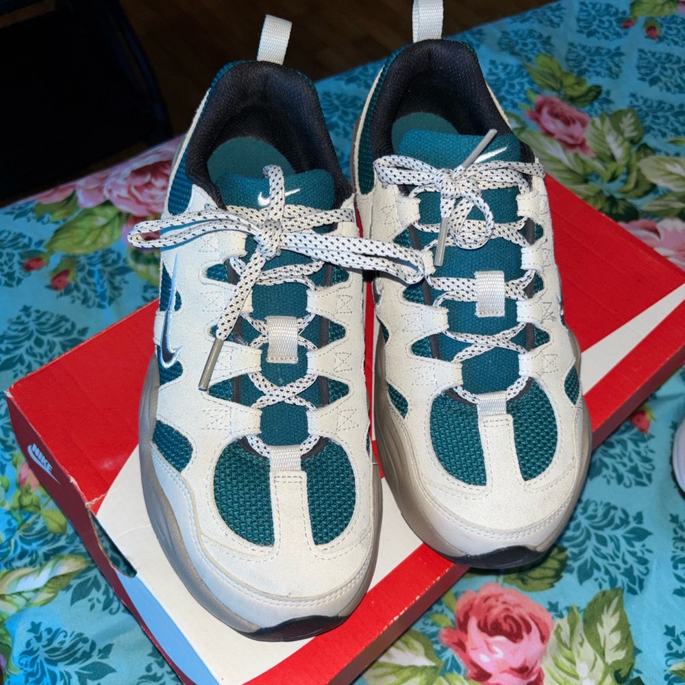 Nike Kids White and Teal Lace-Up Sneakers